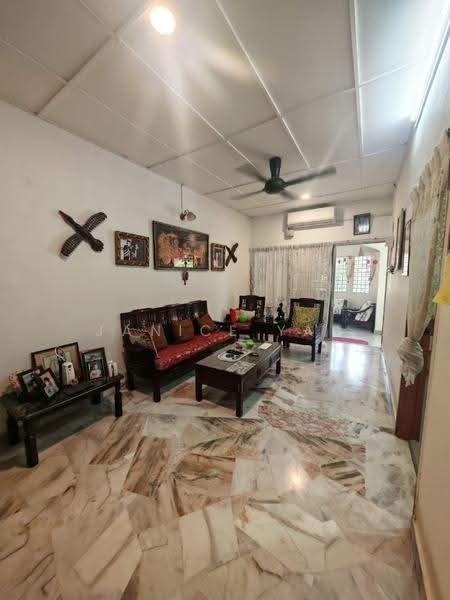 Rumah Teres 1-Tingkat untuk Dijual di Pandan Jaya (Ampang) - Janice Yap - Living Room - PropertyGuru.com.my