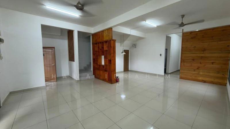 2-storey Terraced House for Sale in Sepang (Selangor) - Hawa Ibrahim - Living Room - PropertyGuru.com.my