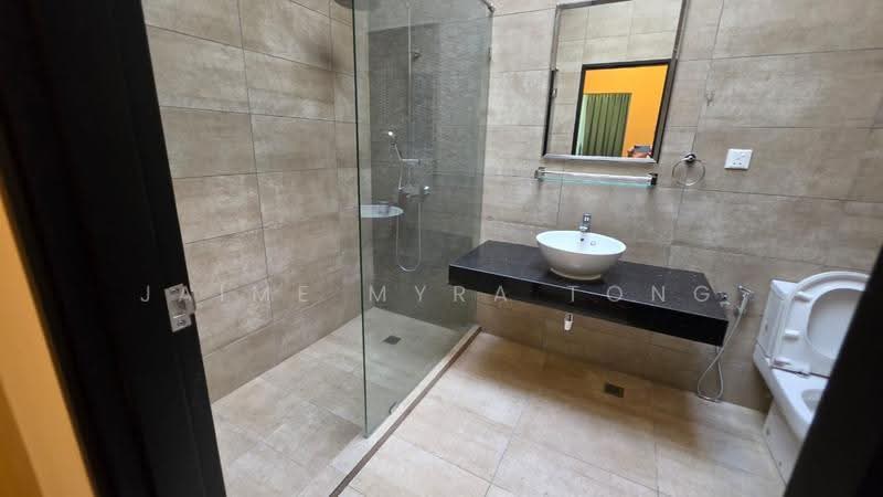 Bungalow House untuk Disewa di Kota Kinabalu (Sabah) - Jaime Myra Tong - Bathroom - PropertyGuru.com.my