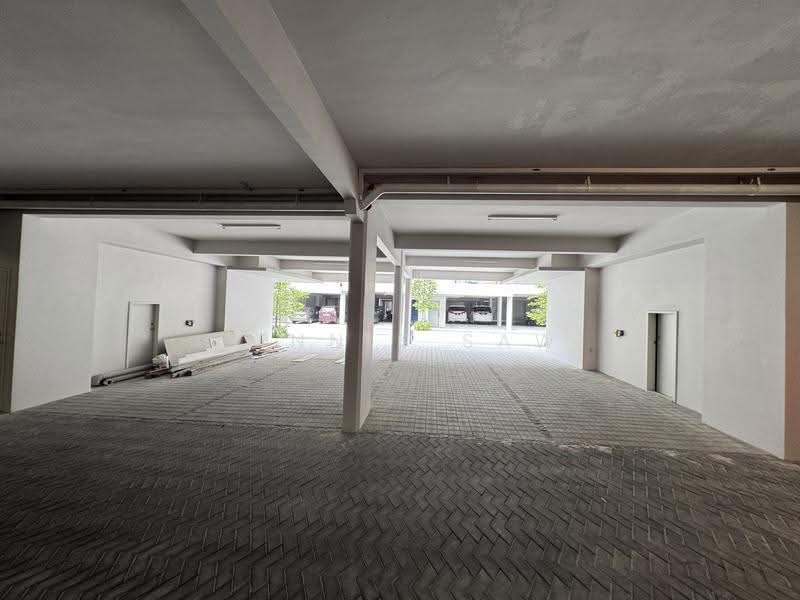 3-storey Terraced House for Rent in Melawati (Selangor) - Dennis Saw - Car Park - PropertyGuru.com.my