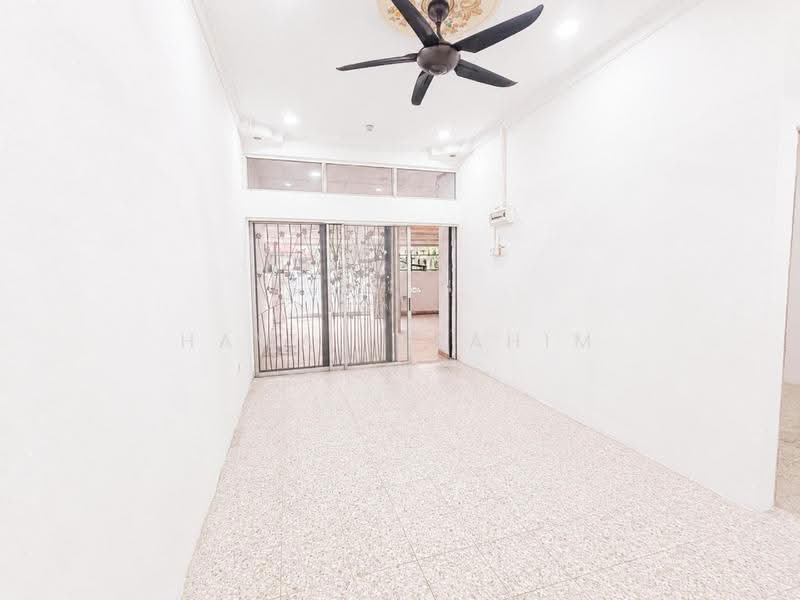 1-storey Terraced House for Sale in Taman Semarak (Nilai) - Hawa Ibrahim - PropertyGuru.com.my