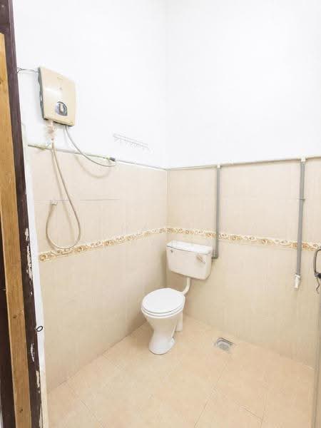 1-storey Terraced House for Sale in Taman Semarak (Nilai) - Hawa Ibrahim - Bathroom - PropertyGuru.com.my