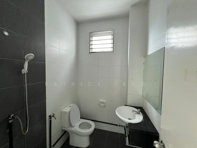 Semi-Detached House for Sale in Setia Vista (Bayan Lepas) - Patrick Tang - Bathroom - PropertyGuru.com.my