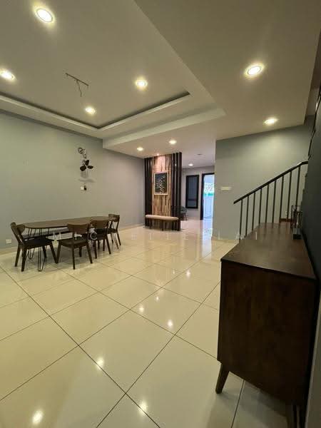 2-storey Terraced House for Rent in Bandar Tropicana Aman (Telok Panglima Garang) - Michelle Lai - Dining Room - PropertyGuru.com.my