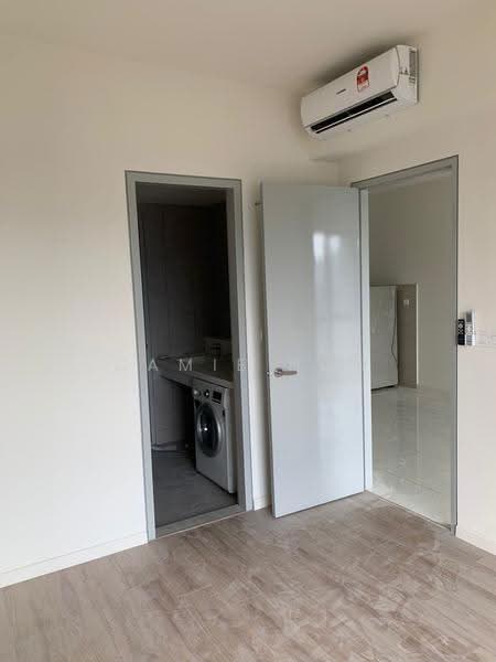 Service Residence for Sale at Emerald 9 - Camie Hoo - Interior - PropertyGuru.com.my