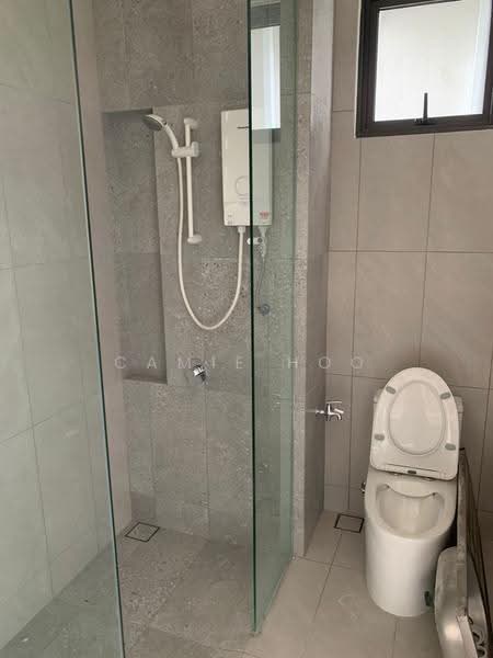 Service Residence for Sale at Emerald 9 - Camie Hoo - Bathroom - PropertyGuru.com.my
