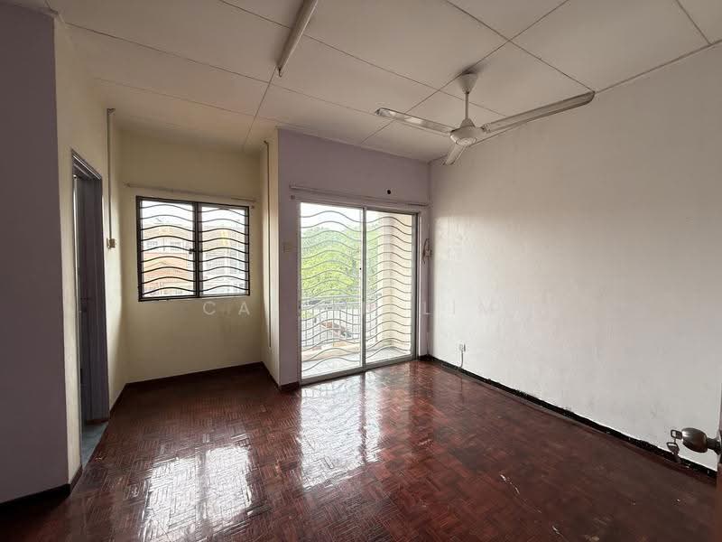 2-storey Terraced House for Rent in Setia Impian (Setia Alam) - Calvin Lim - Living Room - PropertyGuru.com.my