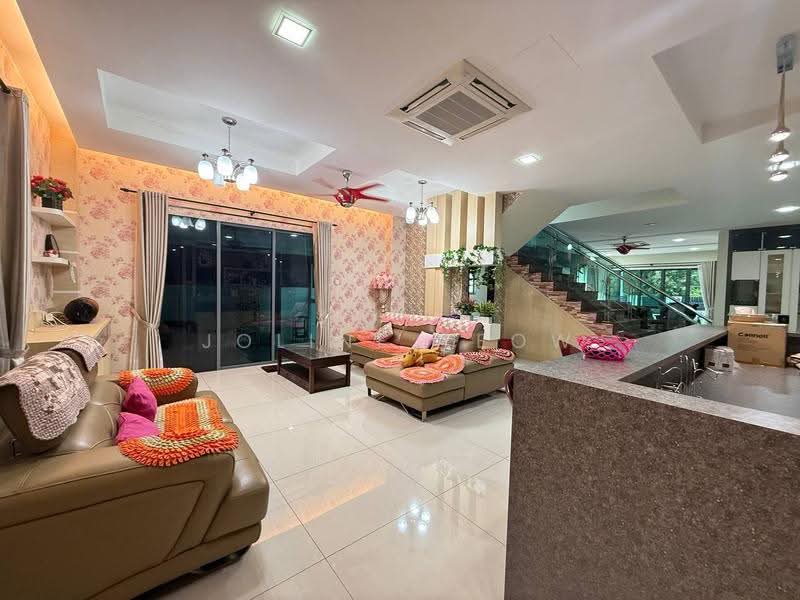 Bungalow House for Sale in Ipoh (Perak) - Joline YEOW - Living Room - PropertyGuru.com.my