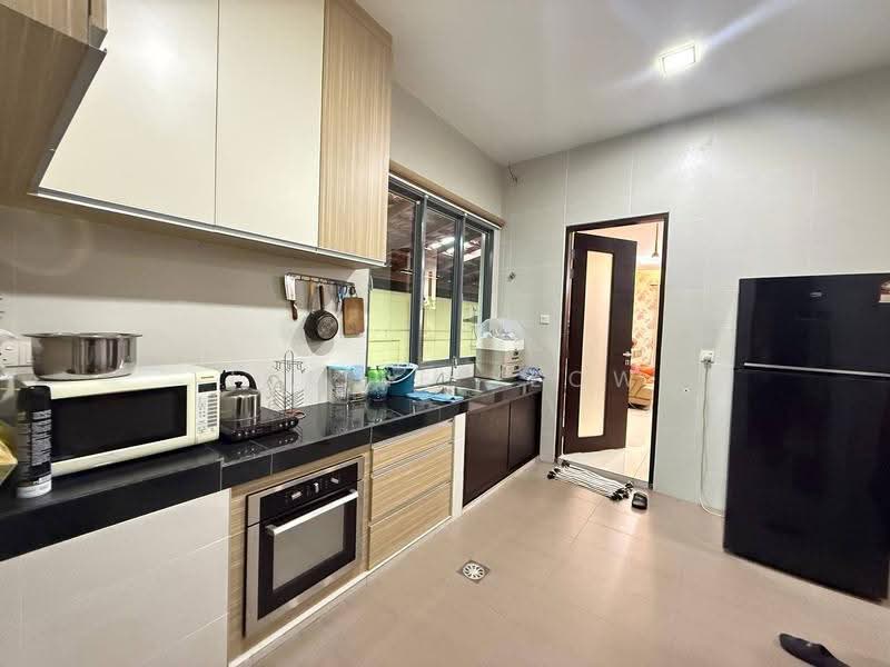 Bungalow House for Sale in Ipoh (Perak) - Joline YEOW - Kitchen - PropertyGuru.com.my