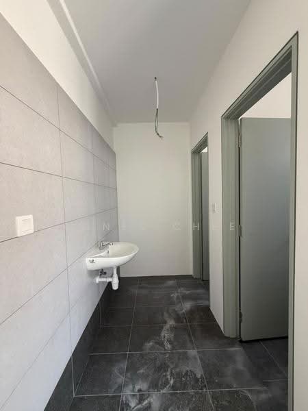 Shop / Office for Rent in Kampung Melayu Sri Kundang (Rawang) - Agnes Chee - Interior - PropertyGuru.com.my