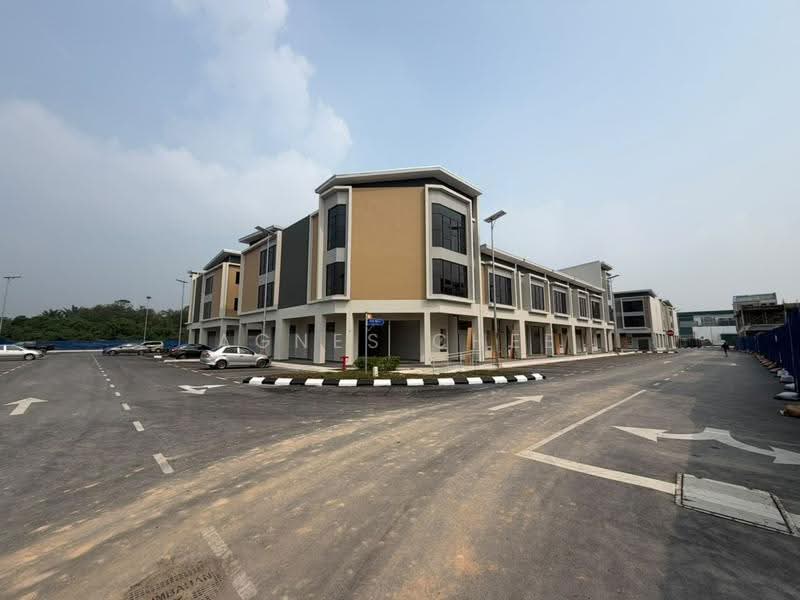 Shop / Office for Rent in Kampung Melayu Sri Kundang (Rawang) - Agnes Chee - Exterior - PropertyGuru.com.my