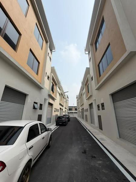 Shop / Office for Rent in Kampung Melayu Sri Kundang (Rawang) - Agnes Chee - Exterior - PropertyGuru.com.my