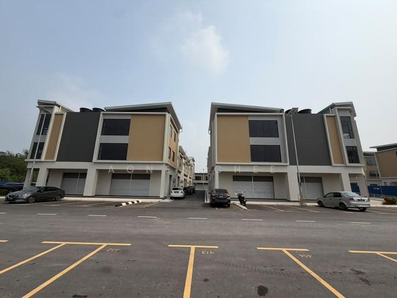 Shop / Office for Rent in Kampung Melayu Sri Kundang (Rawang) - Agnes Chee - Exterior - PropertyGuru.com.my