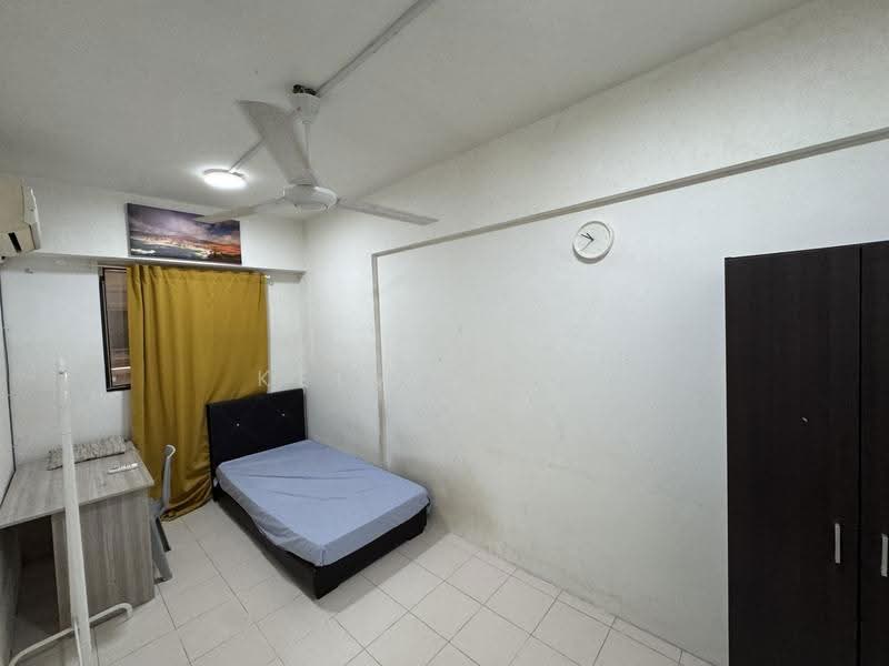 Kondominium untuk Disewa di Warisan City View - Kelvin Hii - Bedroom - PropertyGuru.com.my