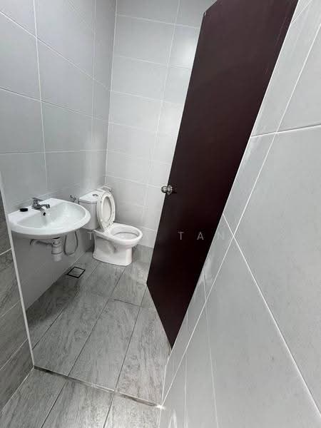 Condominium for Rent at KSL Residence 2 @ Kangkar Tebrau - Tina Tan - Bathroom - PropertyGuru.com.my