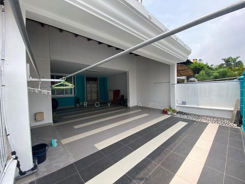 2.5-storey Terraced House for Rent in Taman Perling (Perling) - Roy Yap - Exterior - PropertyGuru.com.my