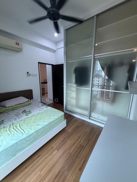 Kondominium untuk Disewa di Scott Residence - Harold Lee - Bedroom - PropertyGuru.com.my