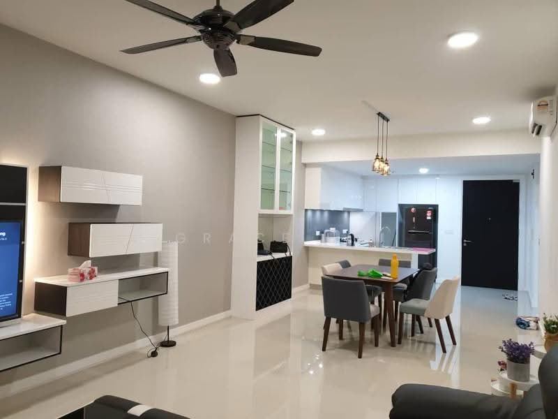 Kondominium untuk Dijual di Westside Three - Grace Ho - Living Room - PropertyGuru.com.my