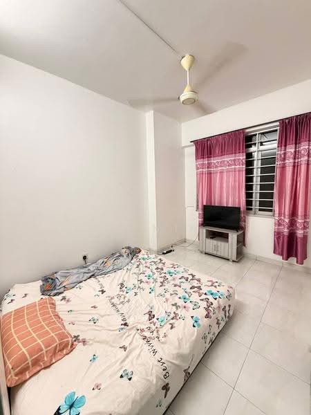 Apartment for Sale at Sri Akasia - Li Min - Bedroom - PropertyGuru.com.my