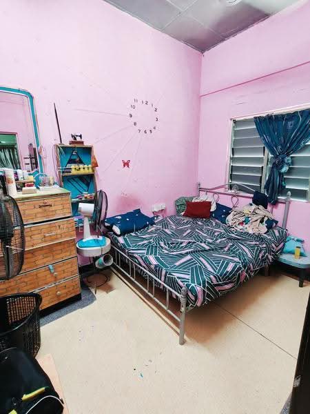 Flat for Sale at Taman Pulai Utama - Wenting Lee - Bedroom - PropertyGuru.com.my