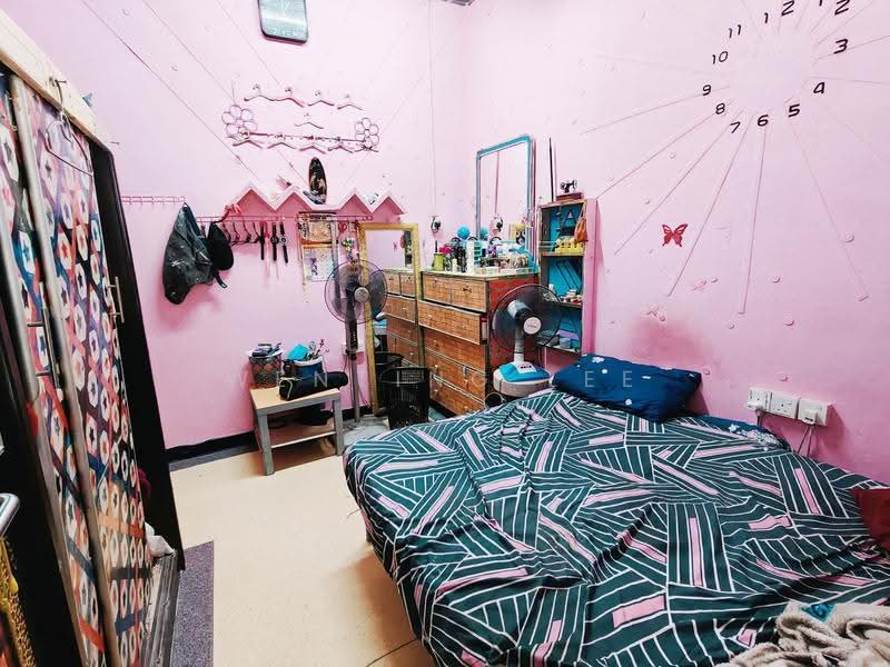 Flat for Sale at Taman Pulai Utama - Wenting Lee - Bedroom - PropertyGuru.com.my