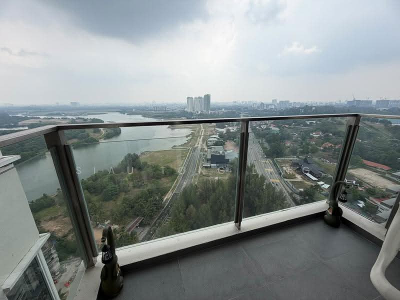 Service Residence for Sale at Vista Tiara (MBW Bay) - Siau Tong Ling - Balcony - PropertyGuru.com.my