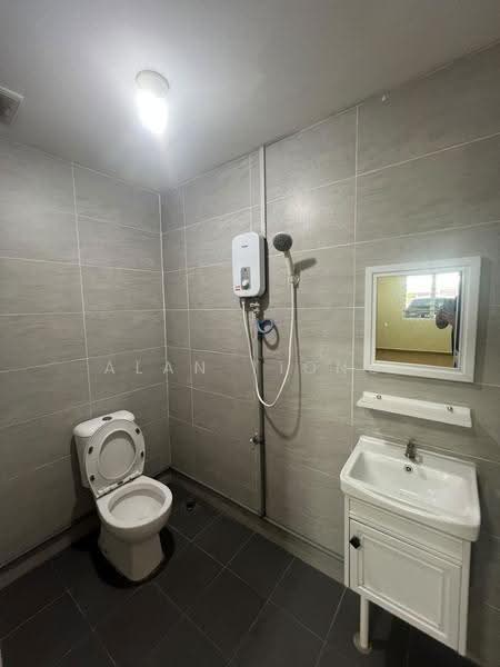 1-storey Terraced House for Sale in Kota Kinabalu (Sabah) - Alan Tiong - Bathroom - PropertyGuru.com.my