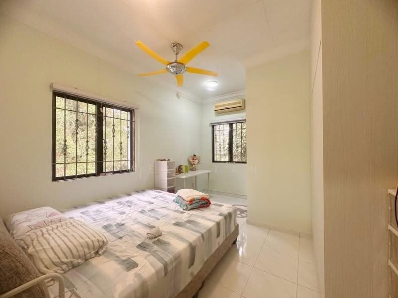 2-storey Terraced House for Sale in Permas Jaya (Johor) - Well Tan - Bedroom - PropertyGuru.com.my