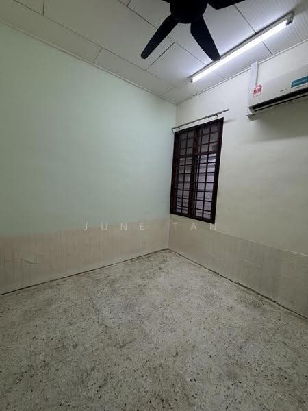 Rumah Teres untuk Dijual di Taman Desa Cemerlang (Ulu Tiram) - June Tan - Interior - PropertyGuru.com.my