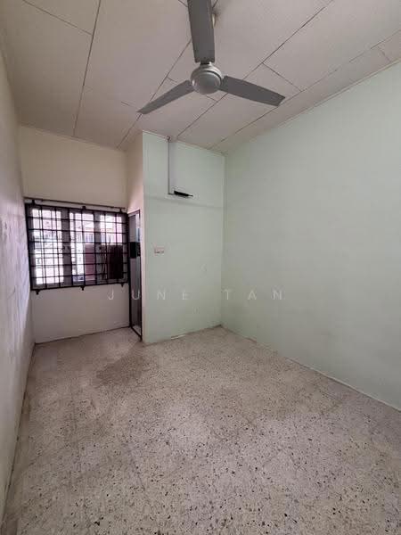 Rumah Teres untuk Dijual di Taman Desa Cemerlang (Ulu Tiram) - June Tan - Interior - PropertyGuru.com.my