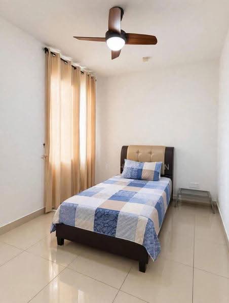 Kediaman Servis untuk Disewa di D'Putra Suites - Ken Phoon - Bedroom - PropertyGuru.com.my
