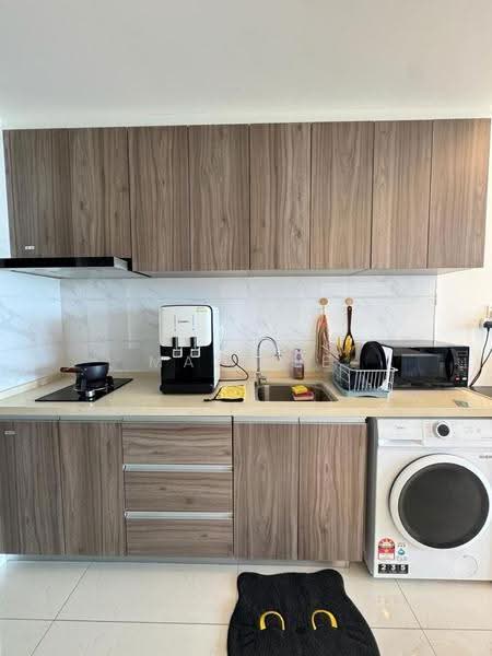 Kediaman Servis untuk Dijual di Country Garden Central Park - May Lee - Kitchen - PropertyGuru.com.my