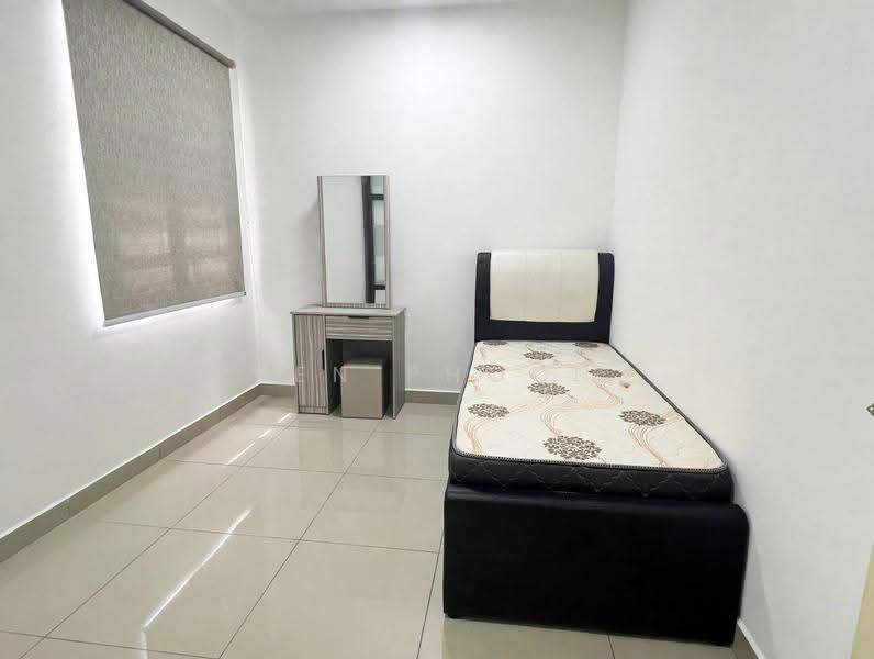 Kediaman Servis untuk Disewa di D'Putra Suites - Ken Phoon - Bedroom - PropertyGuru.com.my