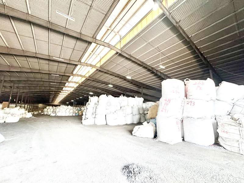 Gudang untuk Disewa di Kampung Bukit Kemuning (Shah Alam) - Peggy Lim - Interior - PropertyGuru.com.my