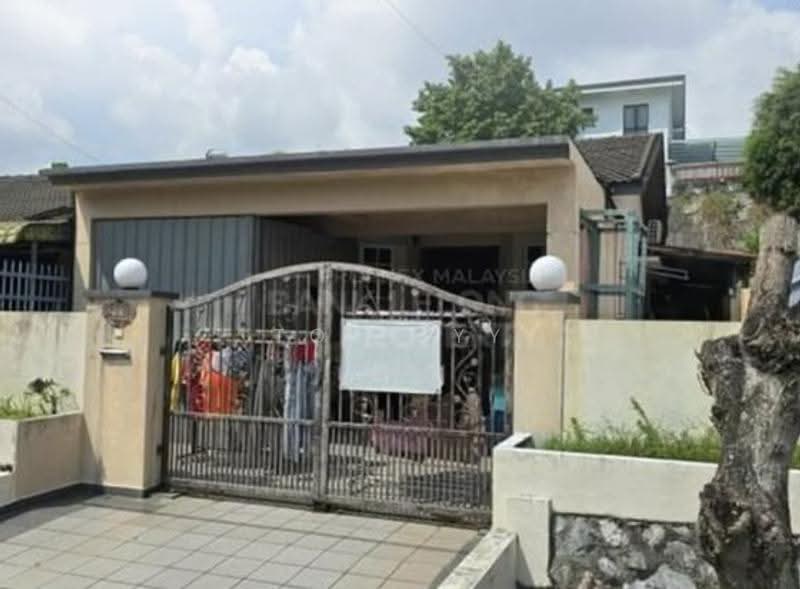 Rumah Teres 2-Tingkat untuk Dijual di Seksyen 22 (Petaling Jaya) - Tony YY - Exterior - PropertyGuru.com.my