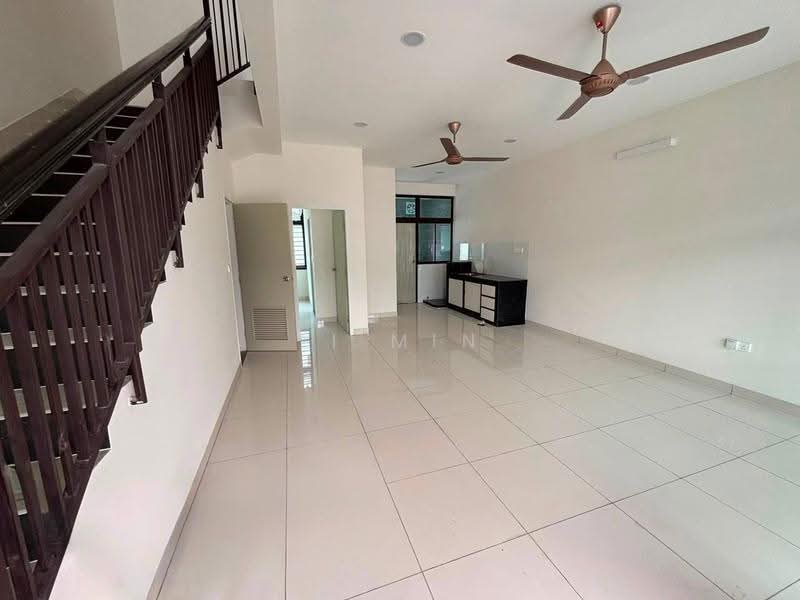 2-storey Terraced House for Rent in Bandar Uda Utama (Johor Bahru) - Li Min - Living Room - PropertyGuru.com.my