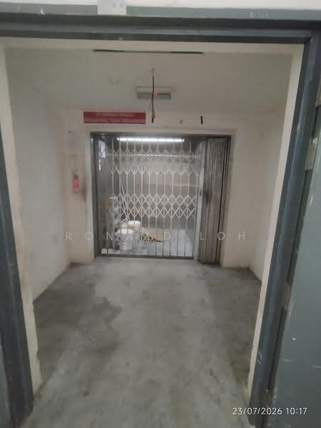 Semi-D Factory for Rent in Taman Industri Selesa Jaya (Balakong) - Ronald Loh - Entrance - PropertyGuru.com.my
