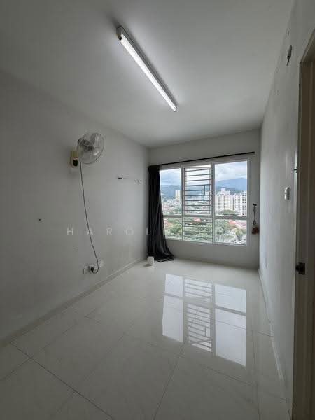 Pangsapuri untuk Dijual di Central Garden - Harold Lee - Room 2 - PropertyGuru.com.my