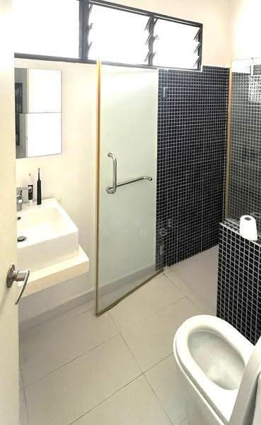 2-storey Terraced House for Rent in Desa Sri Hartamas (Sri Hartamas) - Carrie Paang - Bathroom - PropertyGuru.com.my