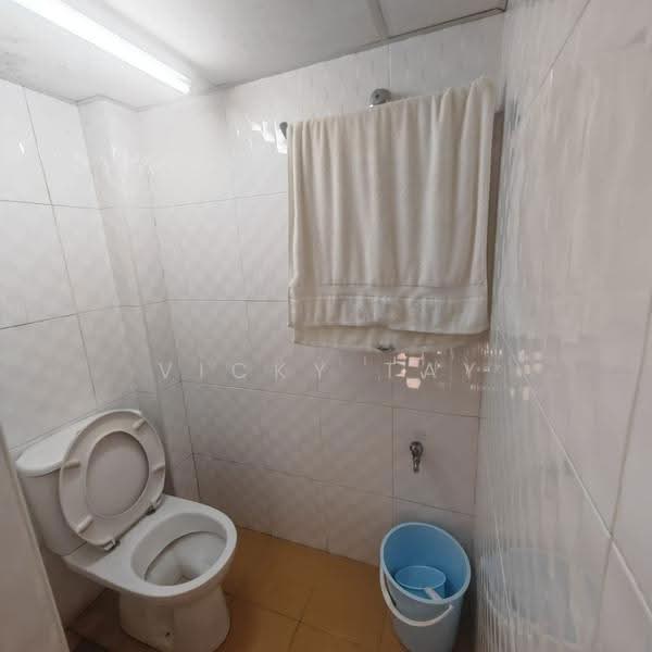 Office for Rent in Desa Jaya Kepong (Kepong) - Vicky Tay - Bathroom - PropertyGuru.com.my