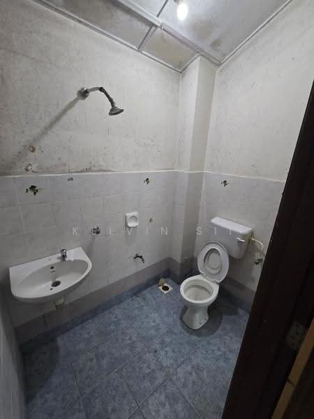 2-storey Terraced House for Sale in Kulai (Johor) - kelvin Sii - Bathroom - PropertyGuru.com.my