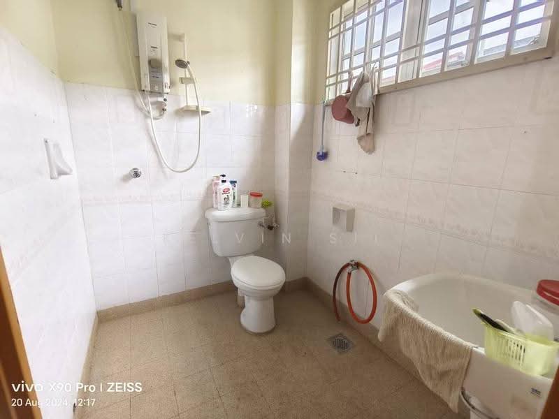 2-storey Terraced House for Sale in Kulai (Johor) - kelvin Sii - Bathroom - PropertyGuru.com.my