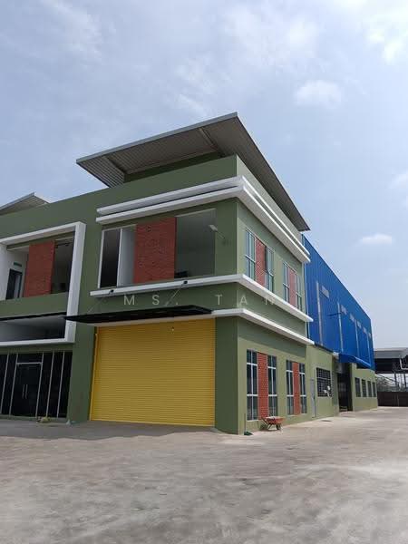 Semi-D Factory for Sale in Kawasan Perindustrian Beranang (Beranang) - Ms. Tan - Exterior - PropertyGuru.com.my
