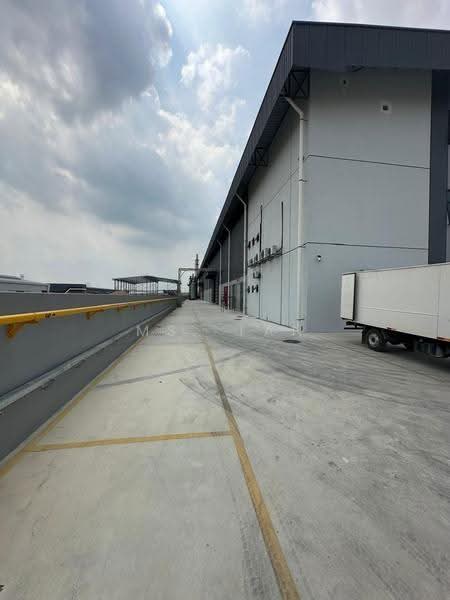 Semi-D Factory for Sale in Kawasan Perindustrian Beranang (Beranang) - Ms. Tan - Exterior - PropertyGuru.com.my