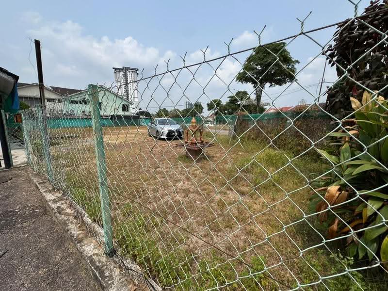 Terraced House for Sale in Taman Molek (Johor Bahru) - June Tan - Exterior - PropertyGuru.com.my