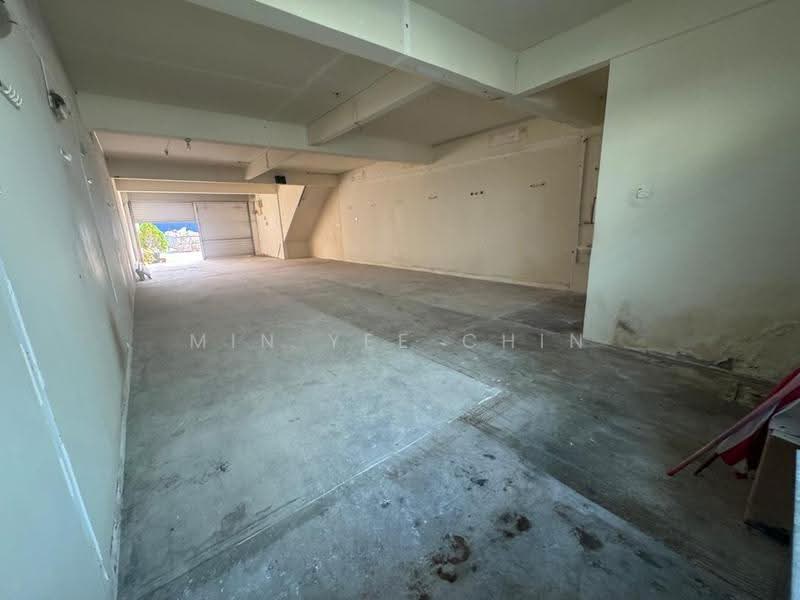 Shop for Rent in Taman Merdeka Permai (Batu Berendam) - Min Yee Chin - Interior - PropertyGuru.com.my