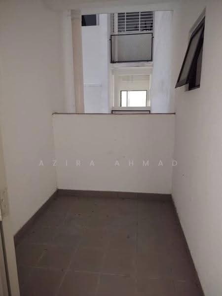 Pangsapuri untuk Dijual di Taman Kajang Utama - Azira Ahmad - Exterior - PropertyGuru.com.my