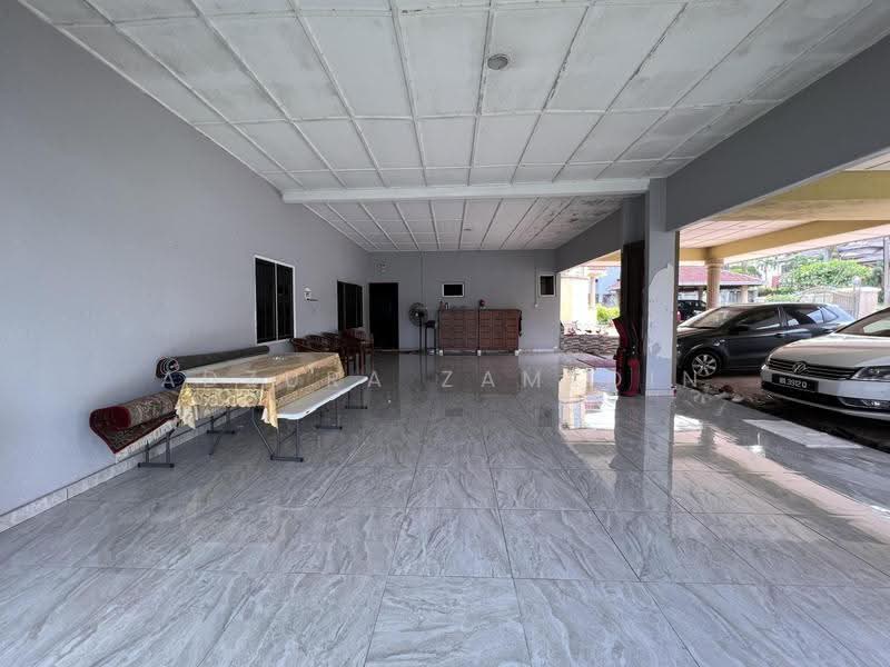Bungalow House for Sale in Country Heights (Kajang) - Adzura Zamedin - PropertyGuru.com.my