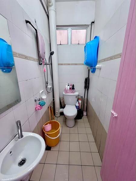 Apartment for Rent at Saujana Damai - Freddy Tan - Bathroom - PropertyGuru.com.my