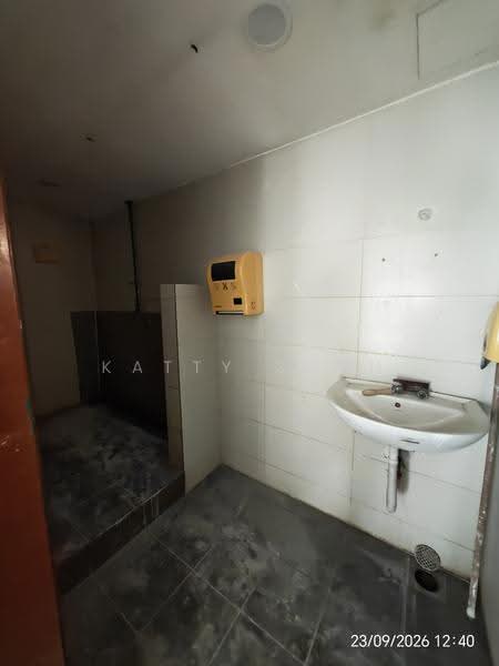 Office for Rent in Pju 5 (Kota Damansara) - Katty Soon - Bathroom - PropertyGuru.com.my